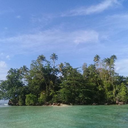 Nusa Nalan Beach Resort Rumah Olat Exteriér fotografie