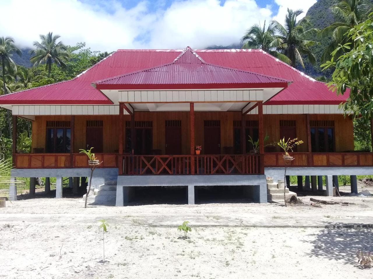 Nusa Nalan Beach Resort Rumah Olat Exteriér fotografie