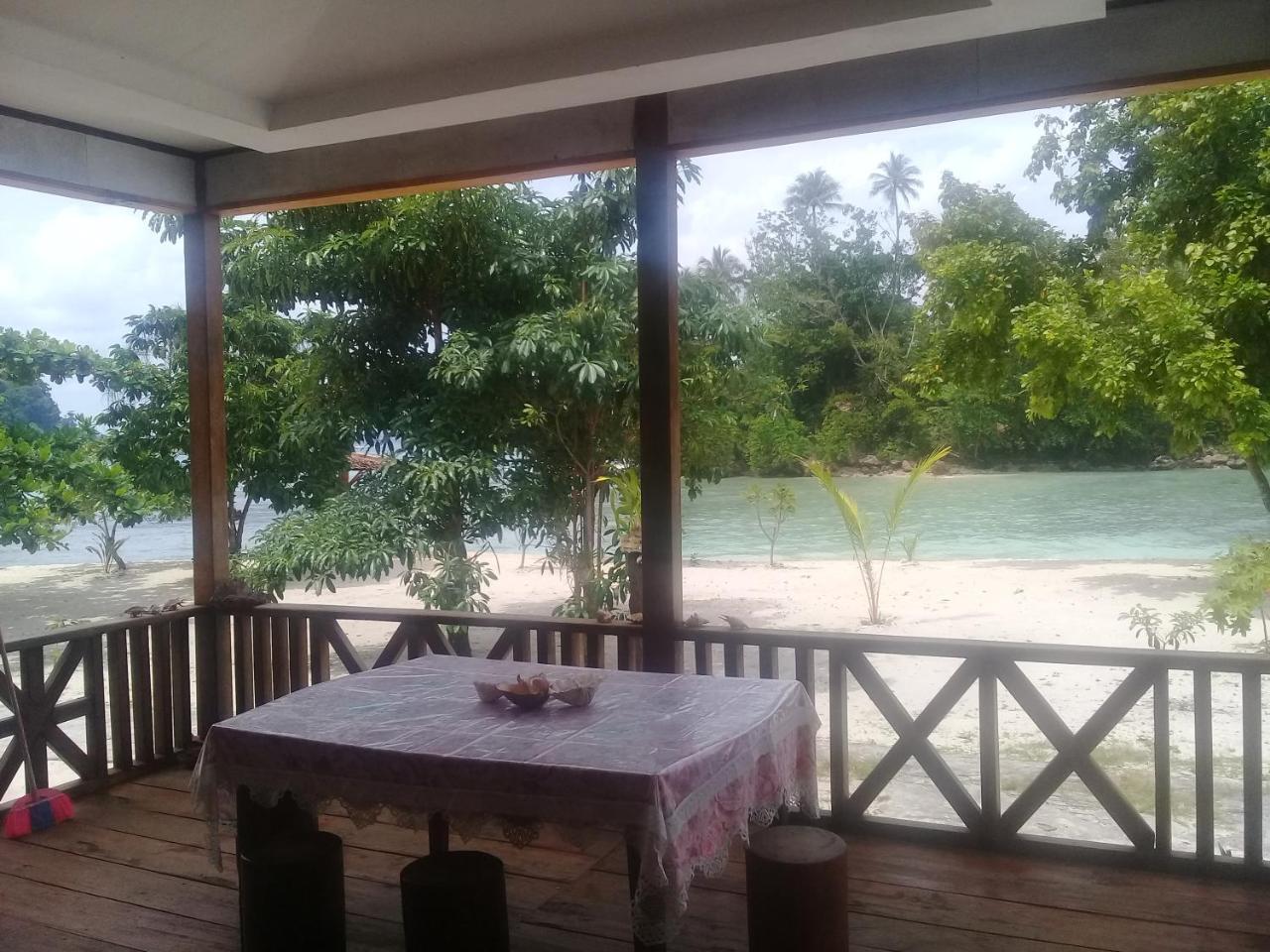 Nusa Nalan Beach Resort Rumah Olat Exteriér fotografie