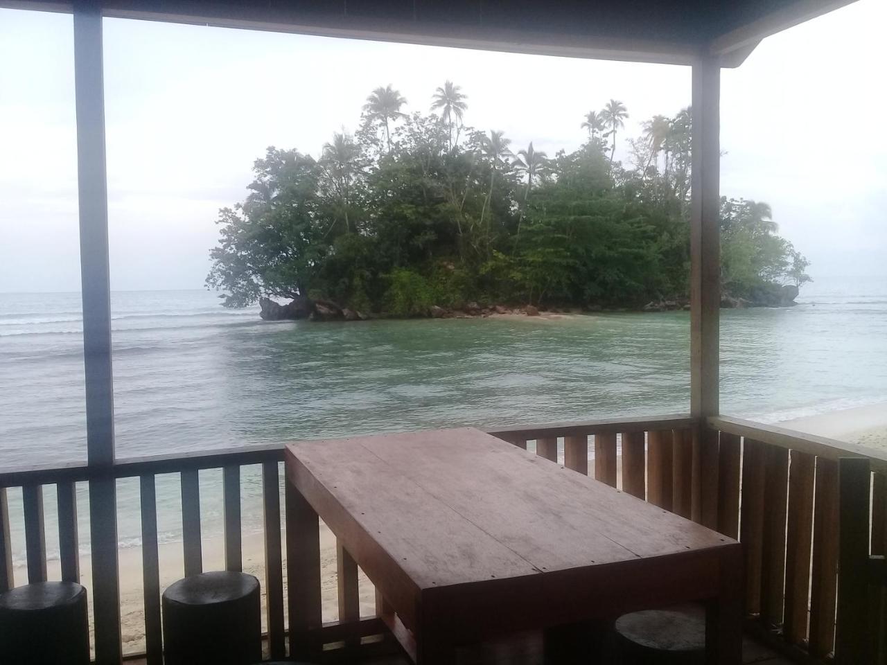 Nusa Nalan Beach Resort Rumah Olat Exteriér fotografie