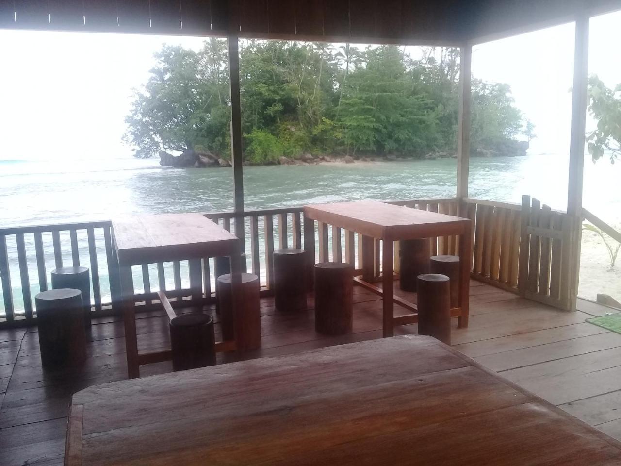 Nusa Nalan Beach Resort Rumah Olat Exteriér fotografie