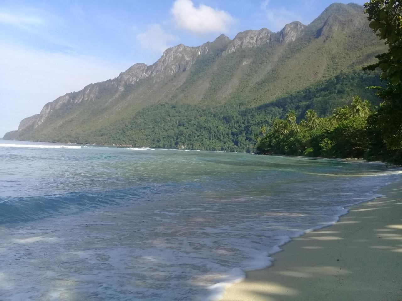 Nusa Nalan Beach Resort Rumah Olat Exteriér fotografie