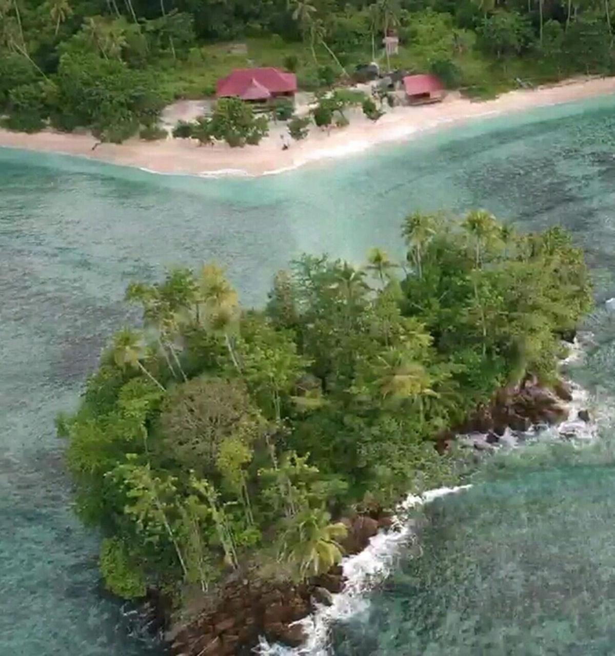 Nusa Nalan Beach Resort Rumah Olat Exteriér fotografie