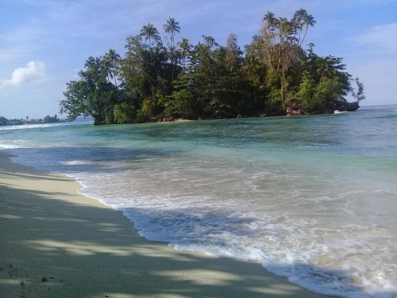 Nusa Nalan Beach Resort Rumah Olat Exteriér fotografie